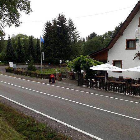 ホテルWeisseshaus 1 ブランケンハイム エクステリア 写真